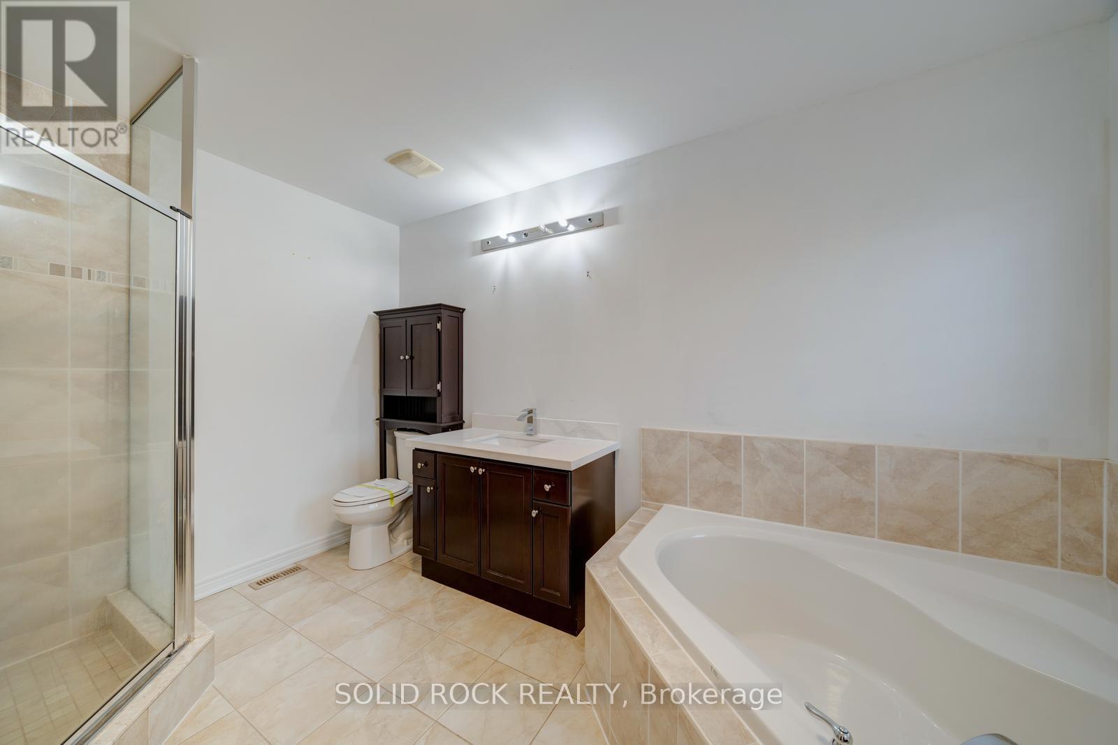 32 ALBERT ROFFEY CRESCENT - 21