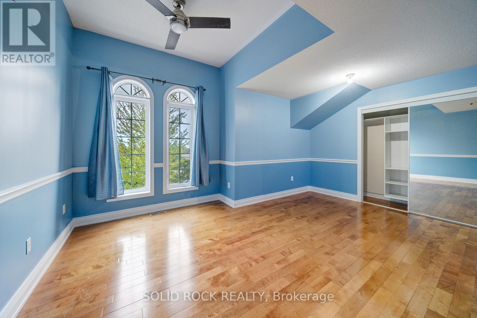 32 ALBERT ROFFEY CRESCENT - 22