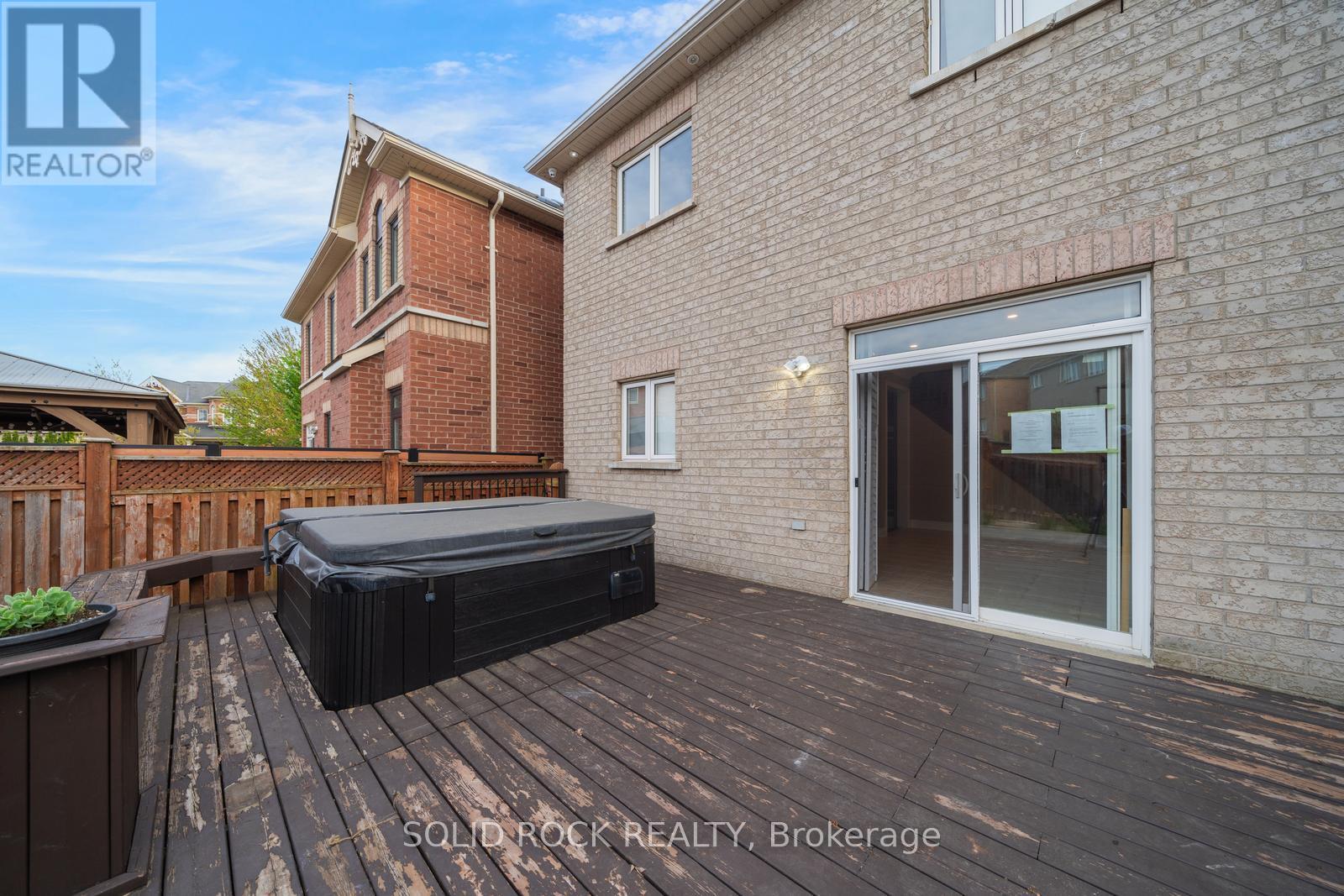32 ALBERT ROFFEY CRESCENT - 41