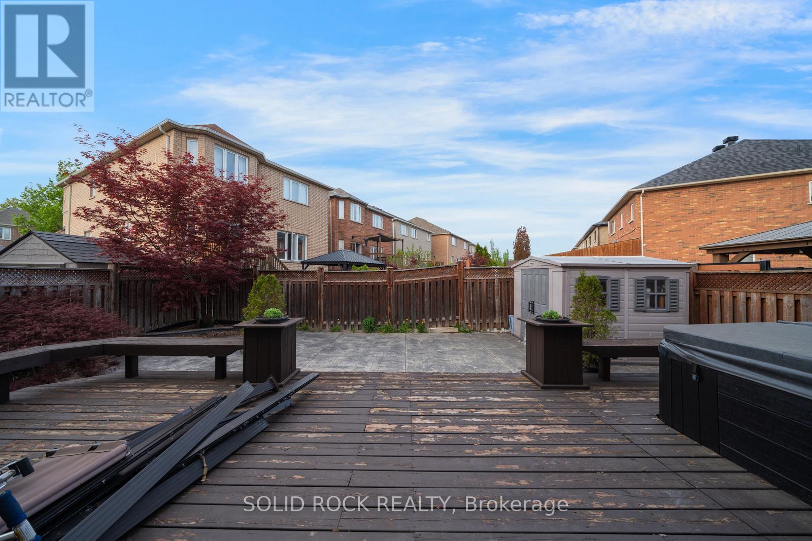 32 ALBERT ROFFEY CRESCENT - 42