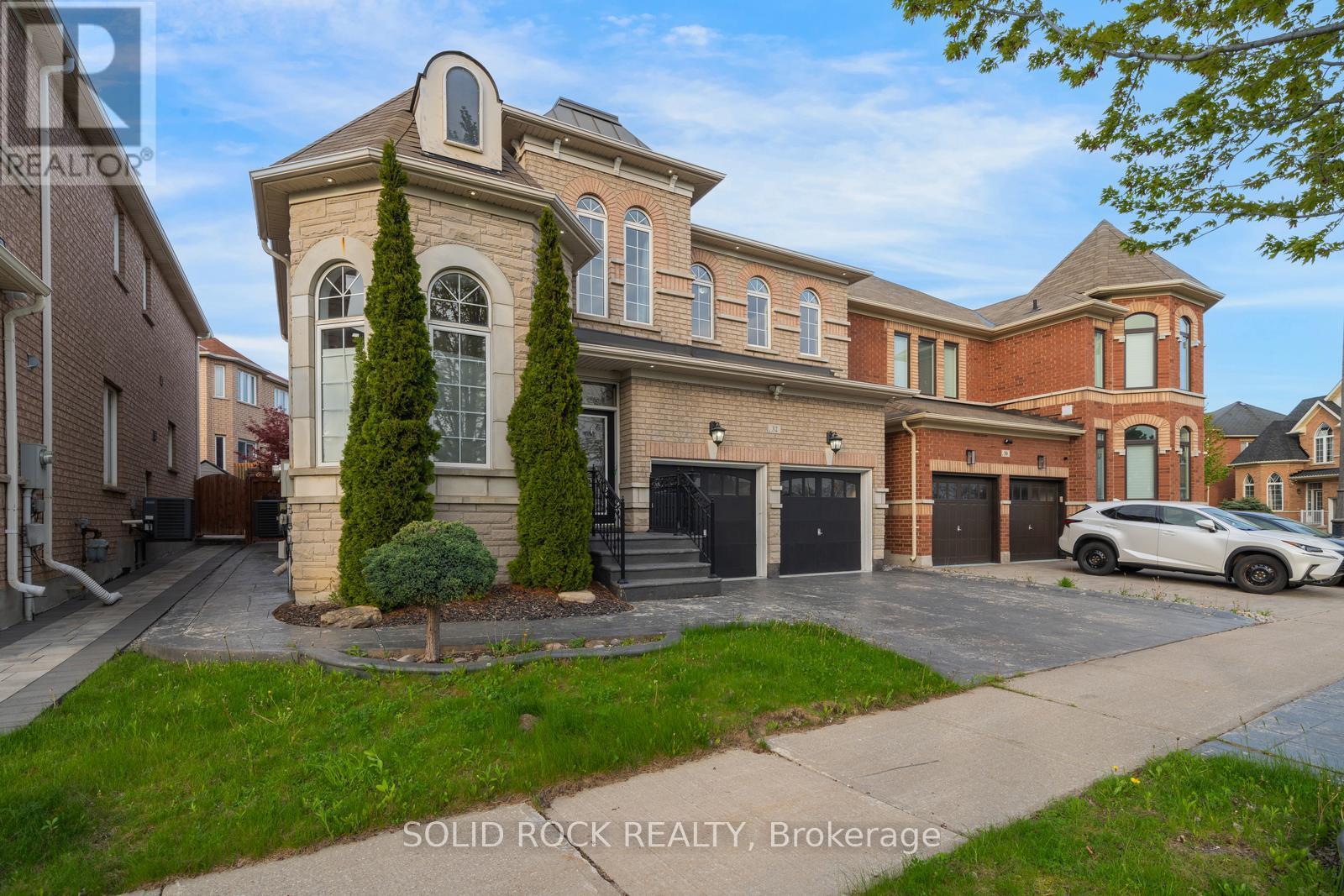 32 ALBERT ROFFEY CRESCENT - 48