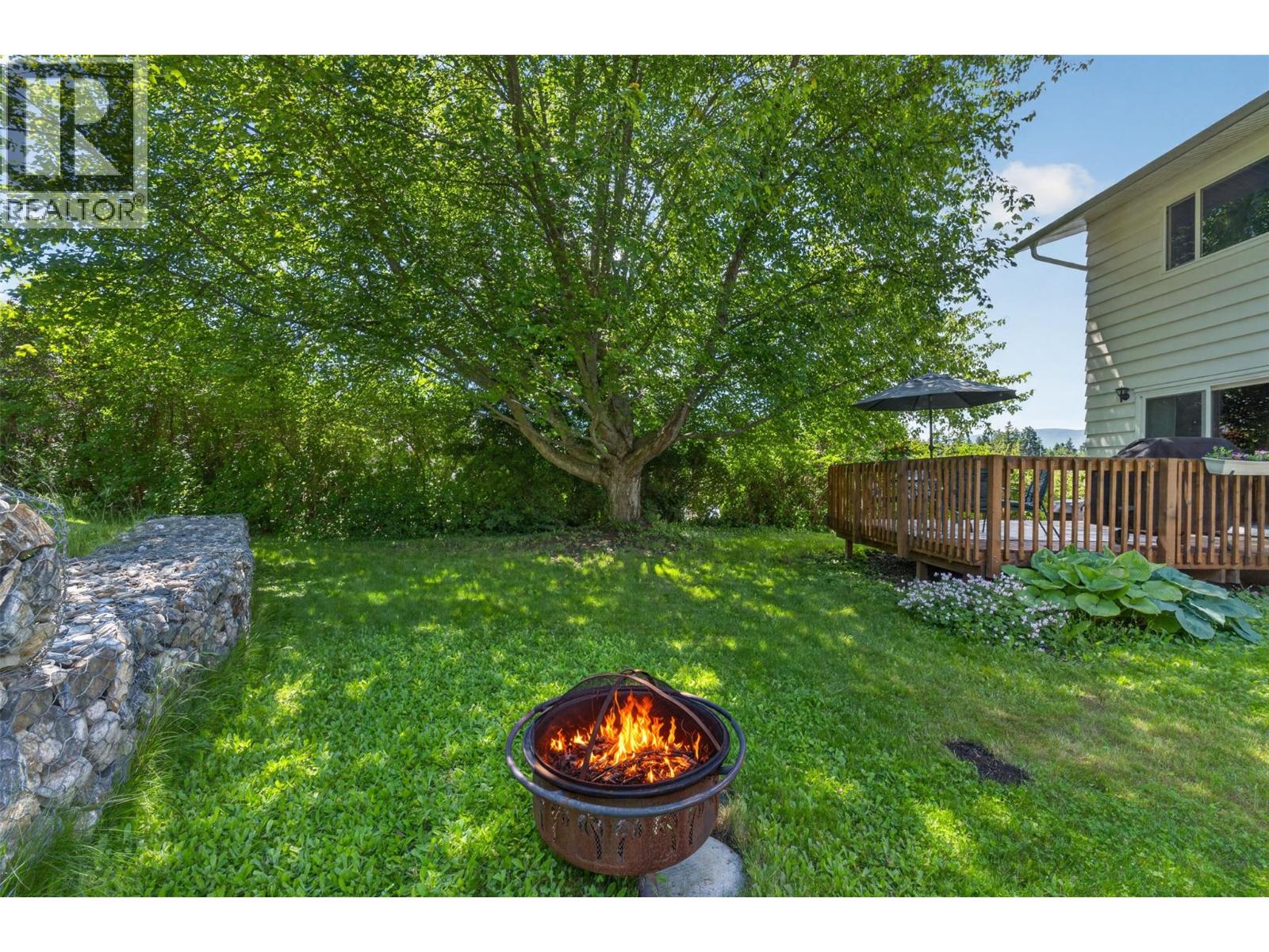  2460 23 Street Northeast, Salmon Arm