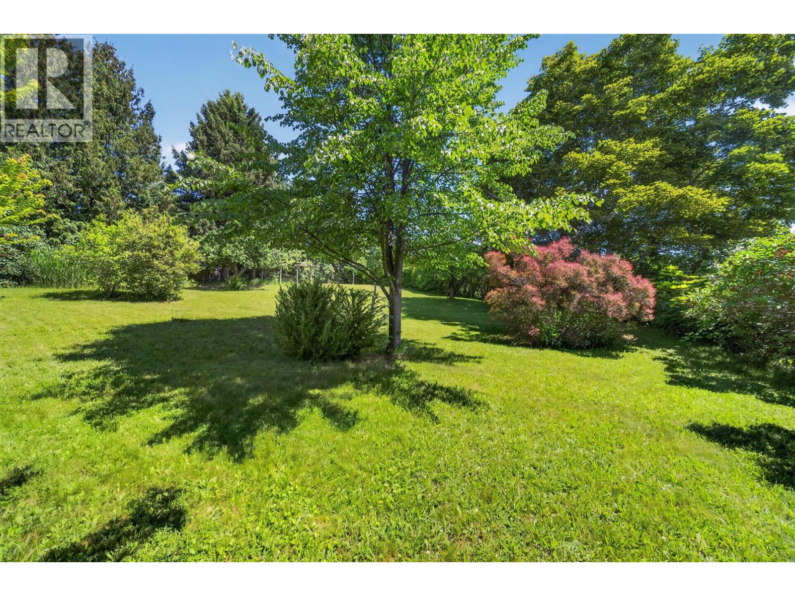  2460 23 Street Northeast, Salmon Arm