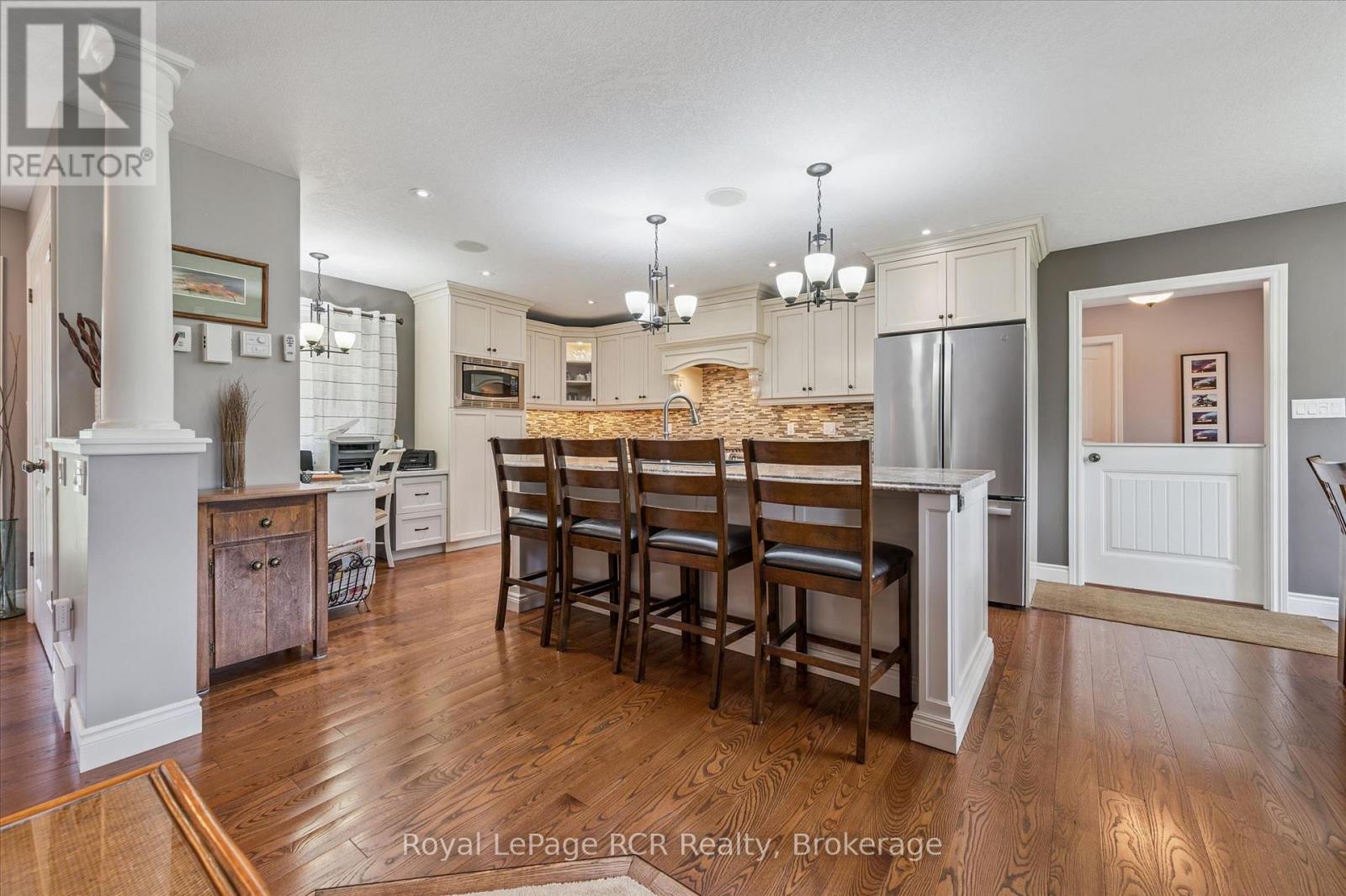 104 HARRIS CRESCENT - 18