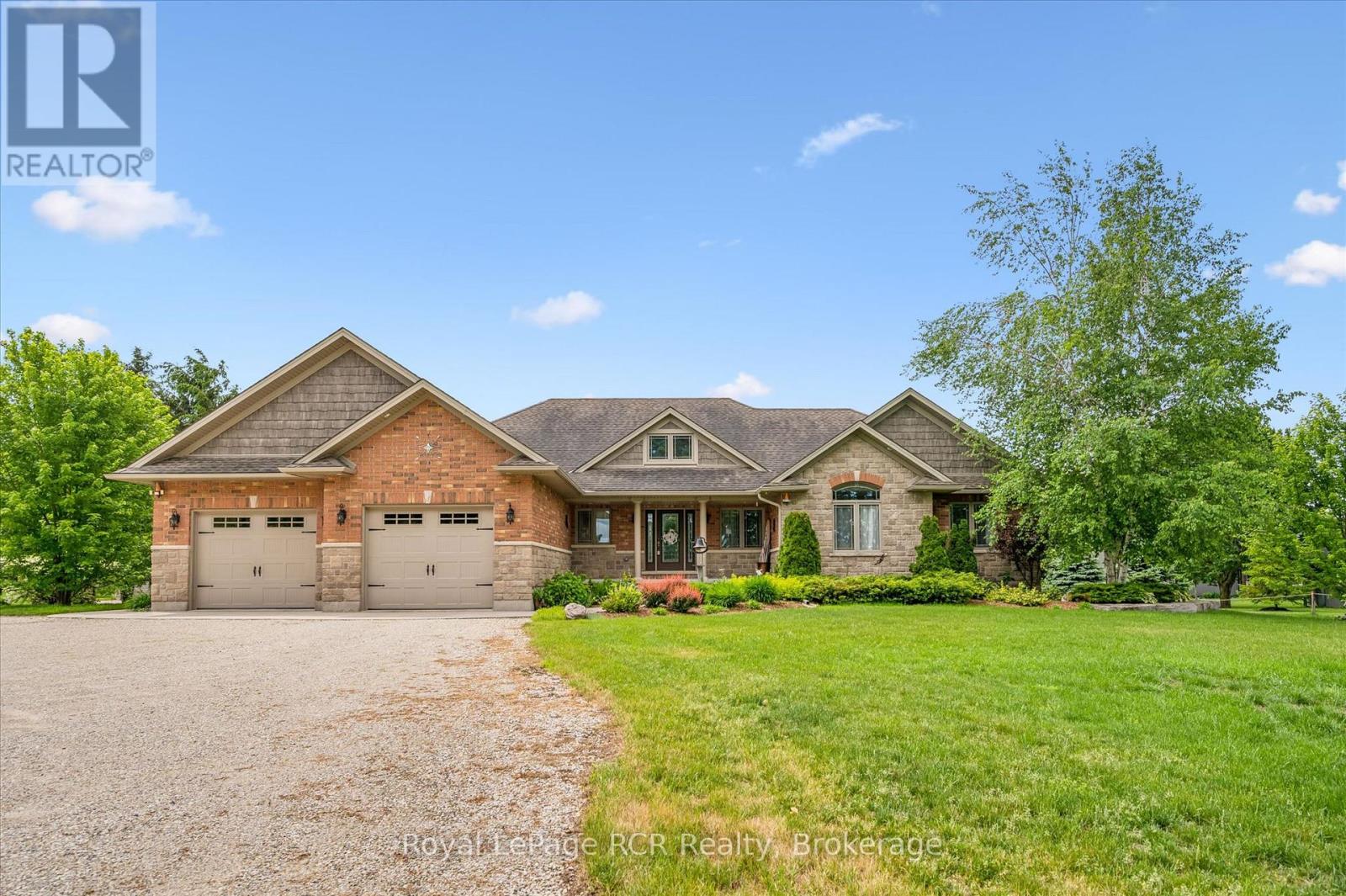 104 HARRIS CRESCENT - 2