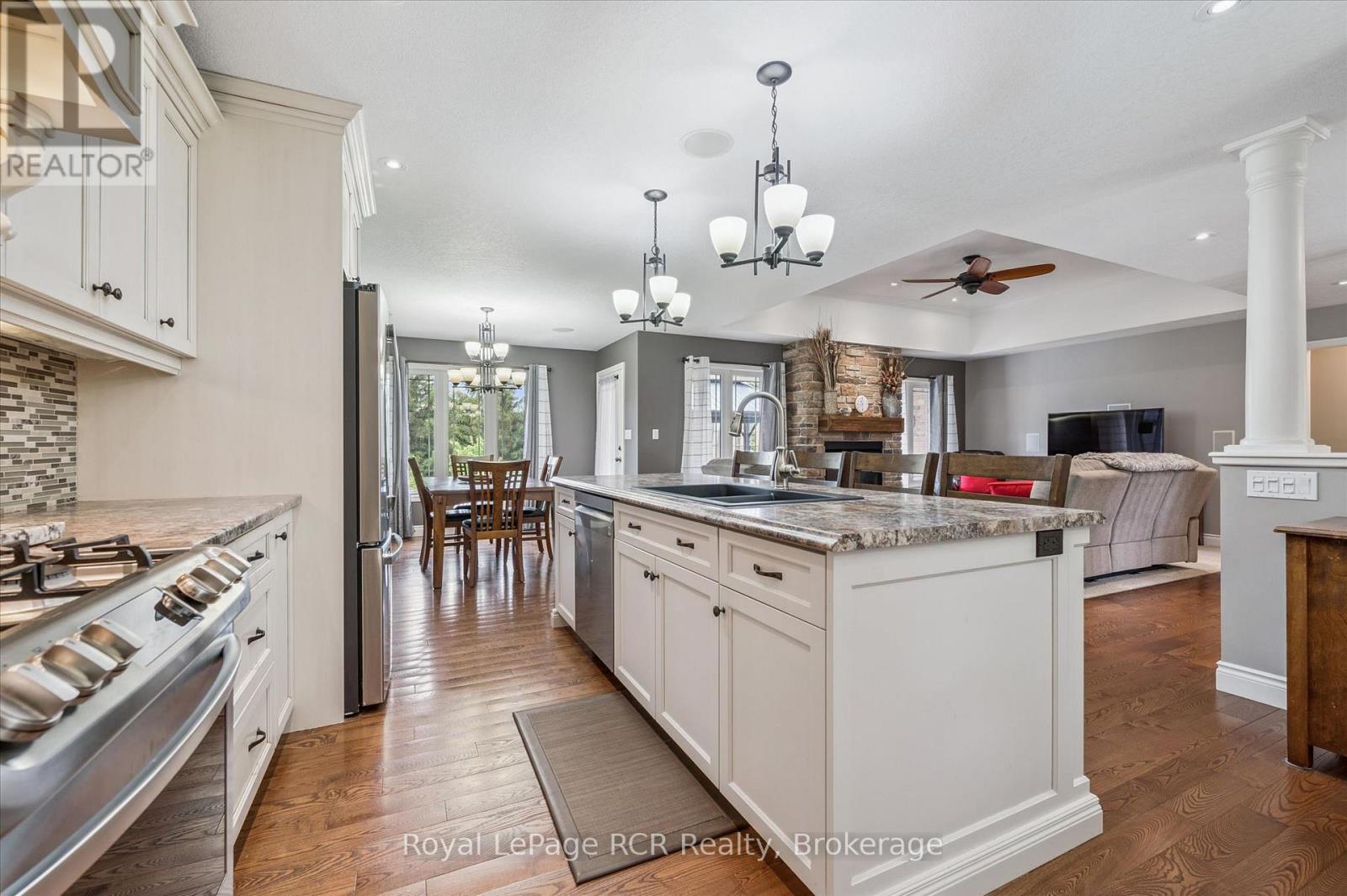 104 HARRIS CRESCENT - 21