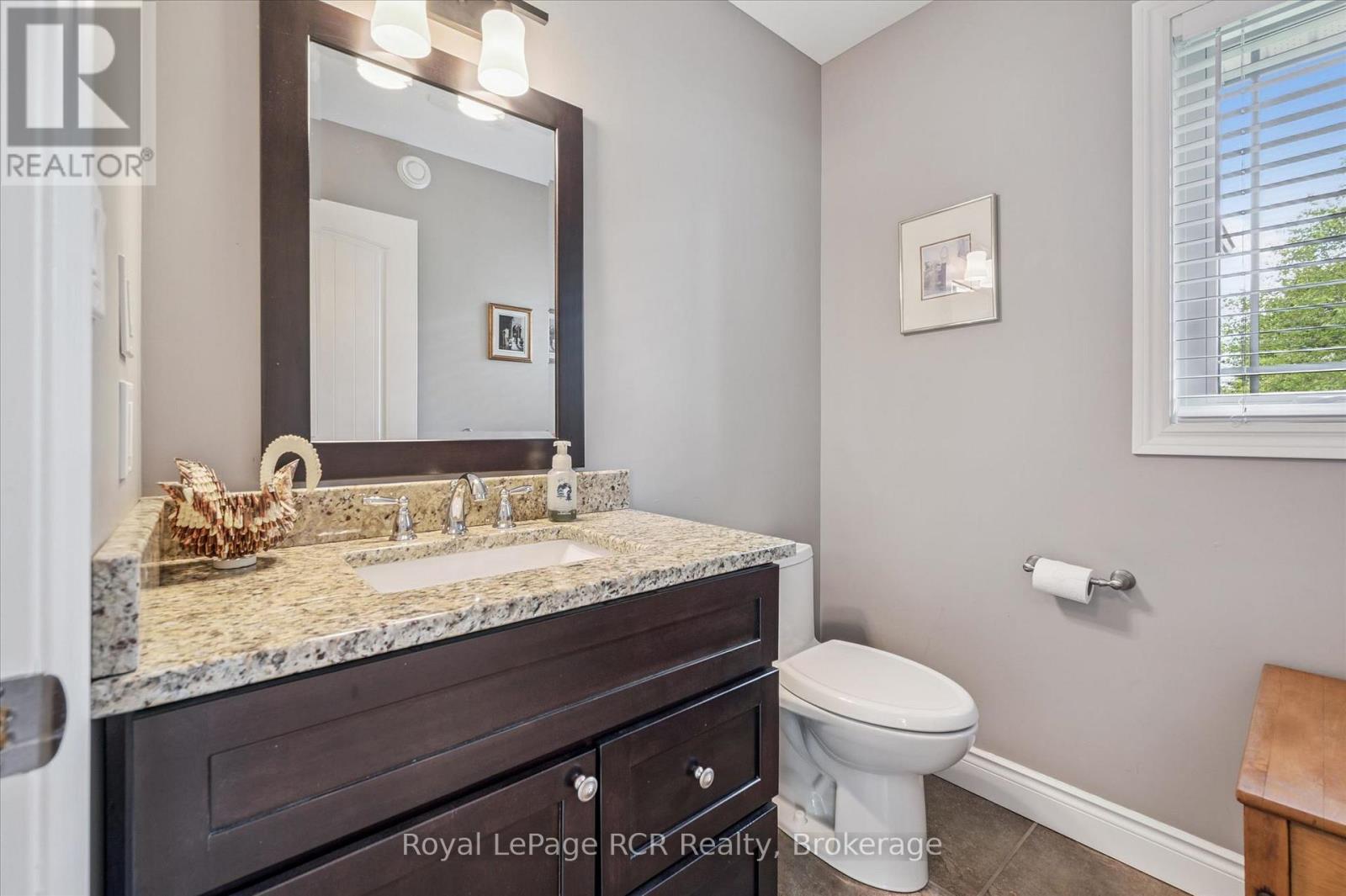 104 HARRIS CRESCENT - 24