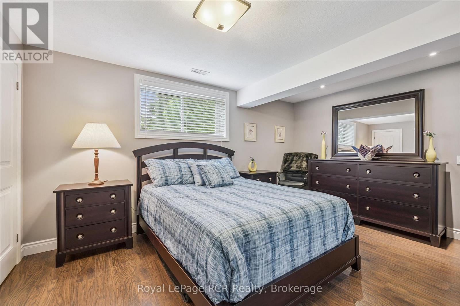 104 HARRIS CRESCENT - 39