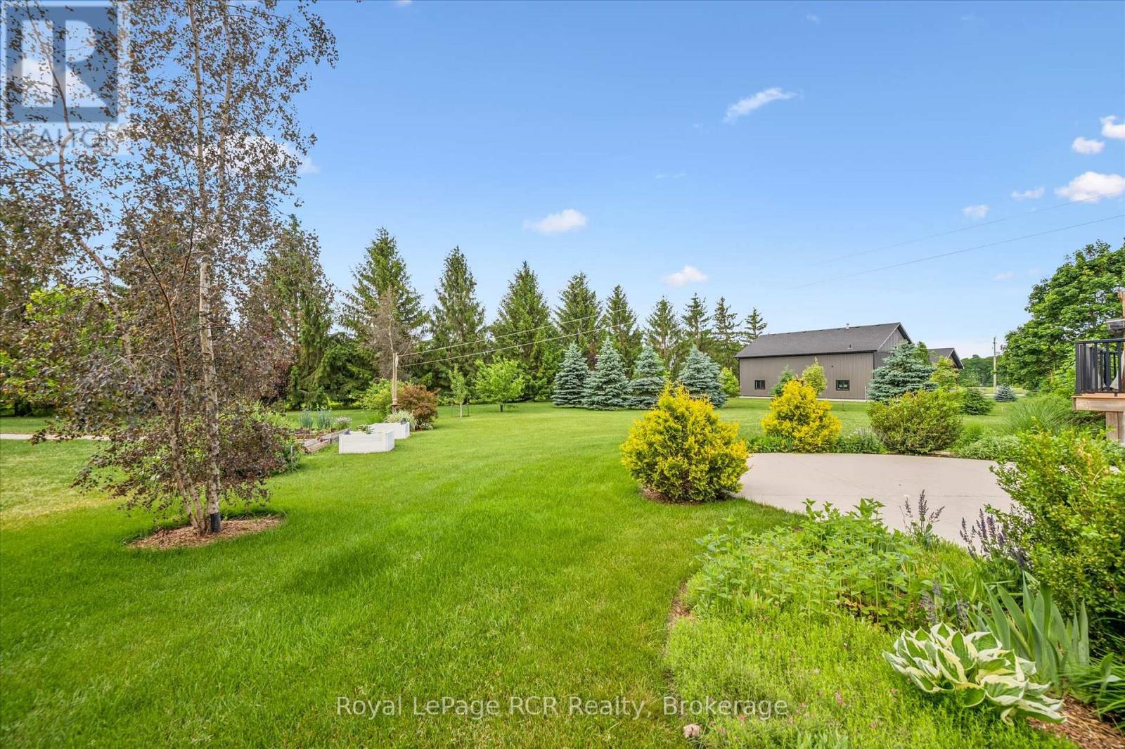 104 HARRIS CRESCENT - 7