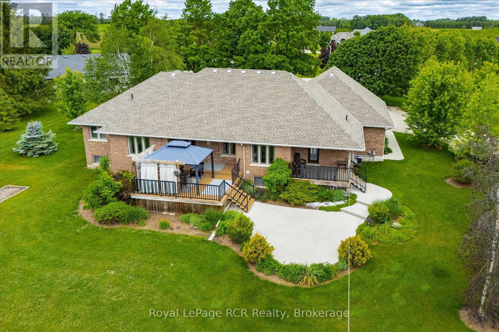 104 HARRIS CRESCENT - 9