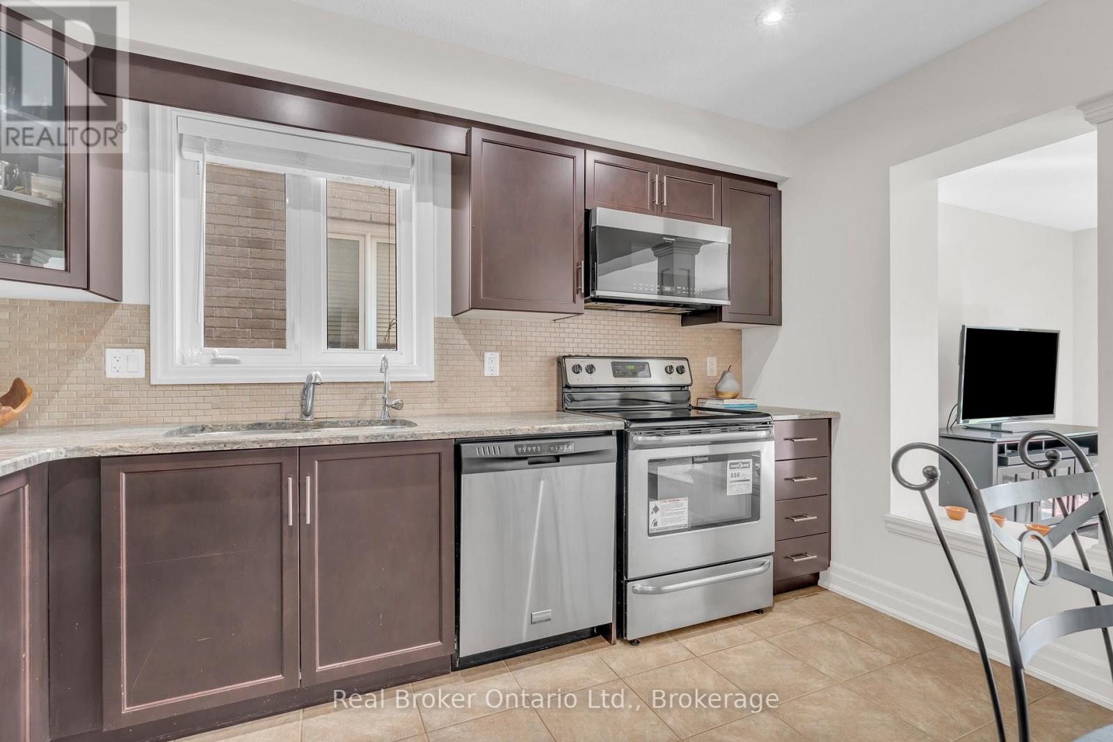 41 SAMUEL DRIVE - 10