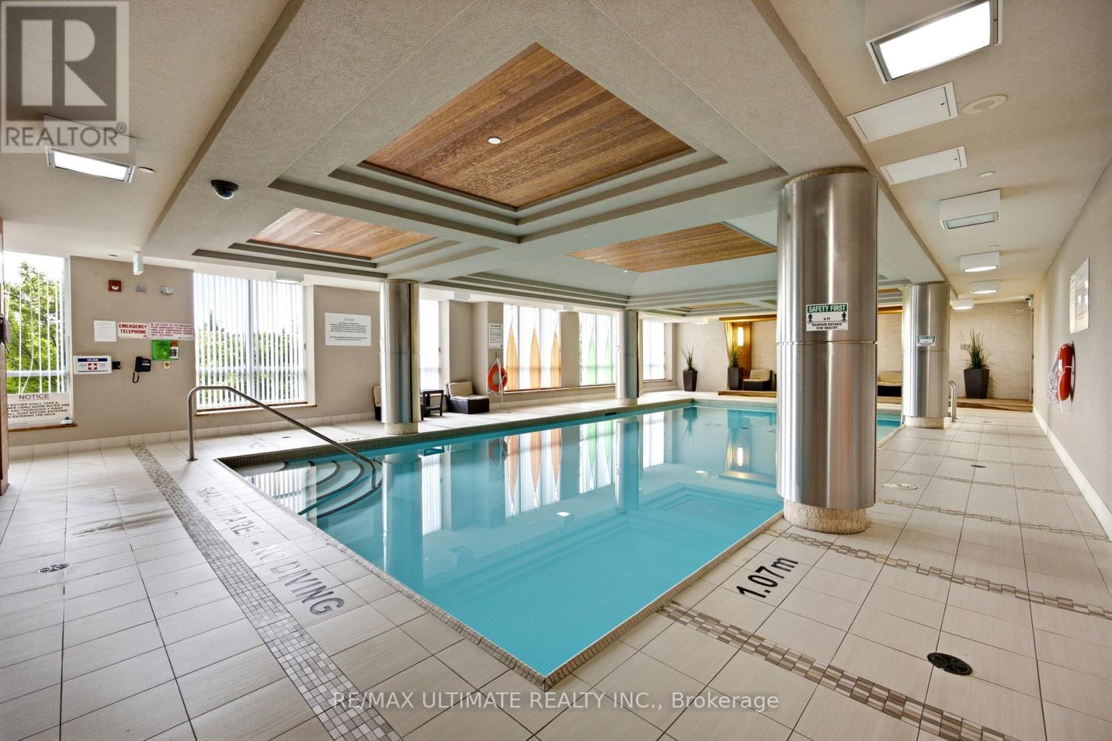 #1603 3 MICHAEL POWER PLACE - 32