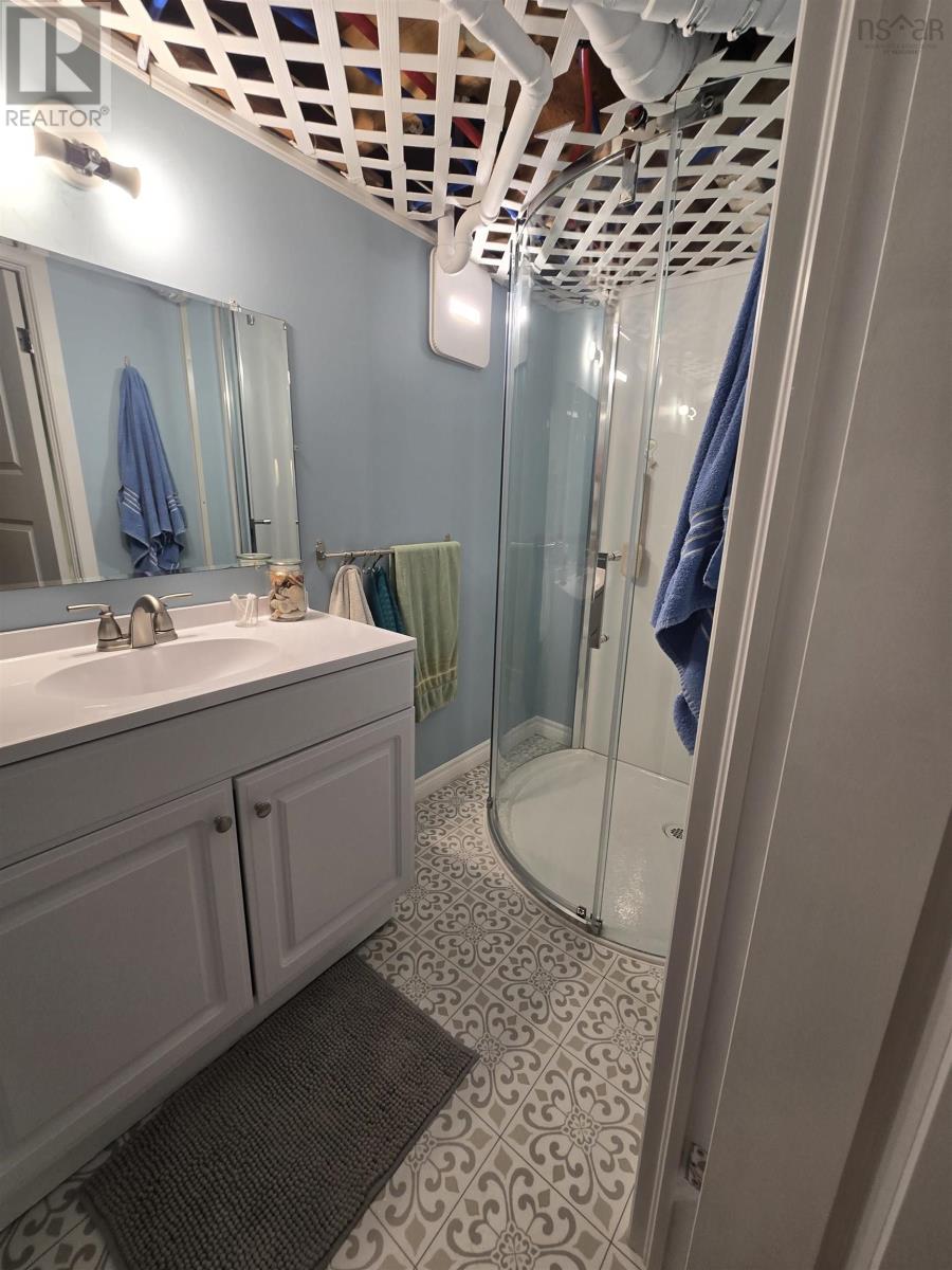 Property 34 of 46 of 27 Smith Avenue
