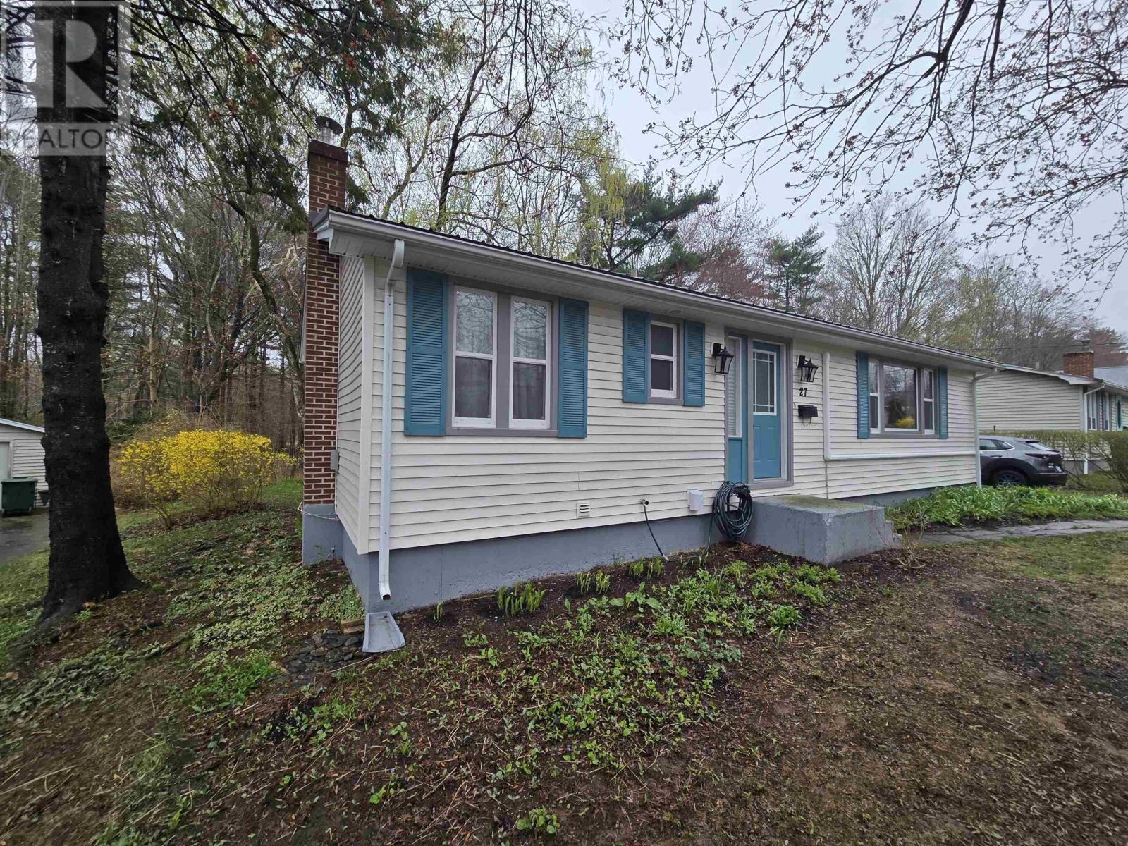 Property 46 of 46 of 27 Smith Avenue