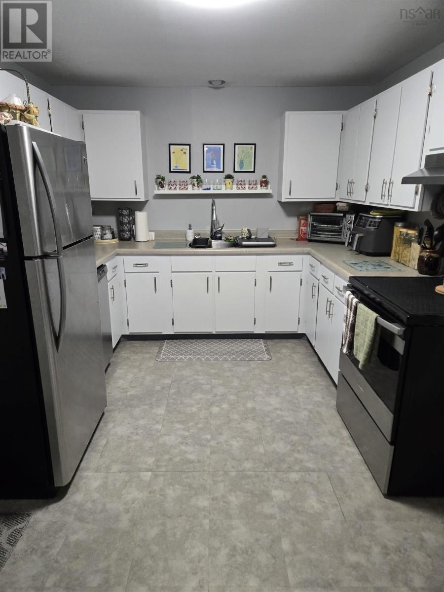 Property 3 of 46 of 27 Smith Avenue