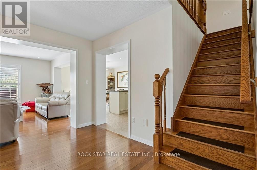 10 KLEMSCOTT ROAD - 11