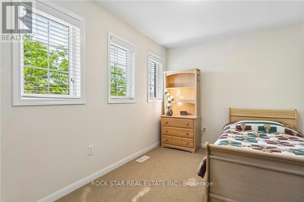10 KLEMSCOTT ROAD - 14