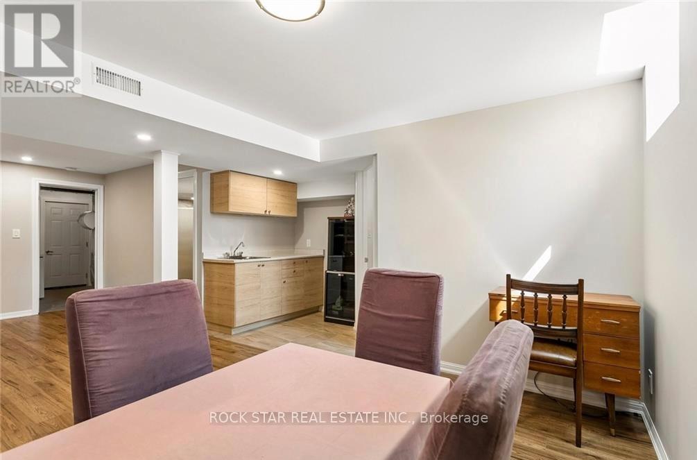 10 KLEMSCOTT ROAD - 26