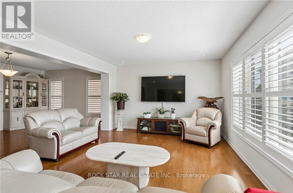 10 KLEMSCOTT ROAD - 4