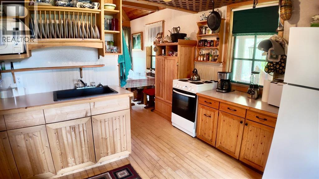 8, 56302 Range Road 144 - 6