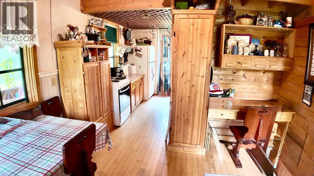 8, 56302 Range Road 144 - 5