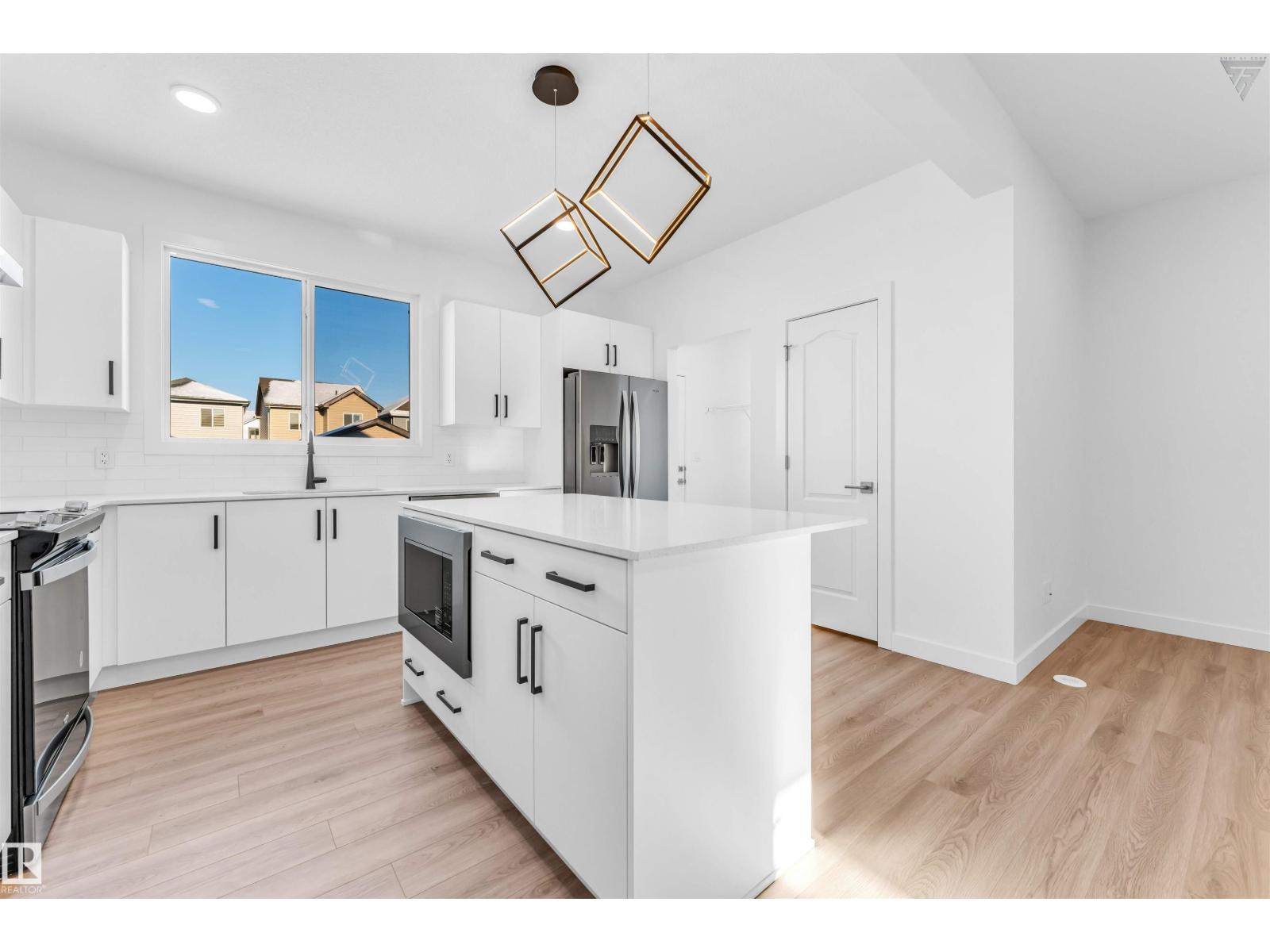 1224 14 AV NW NW - 19