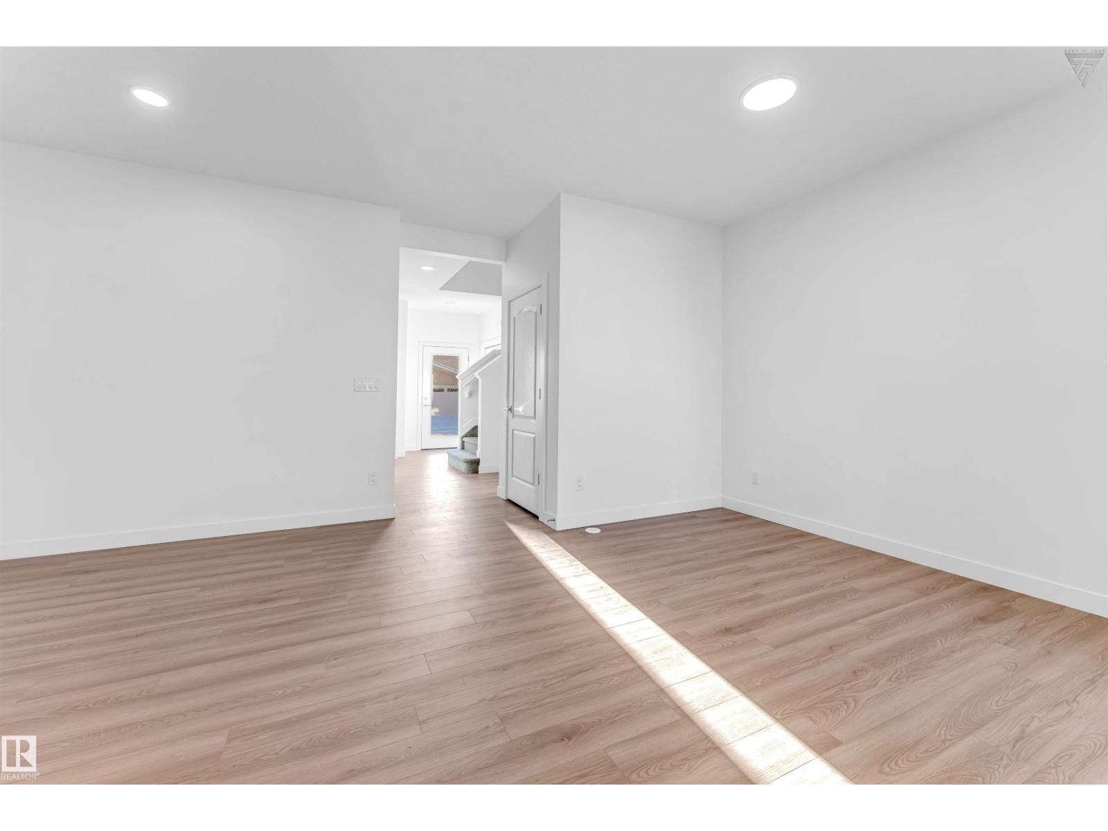 1224 14 AV NW NW - 25