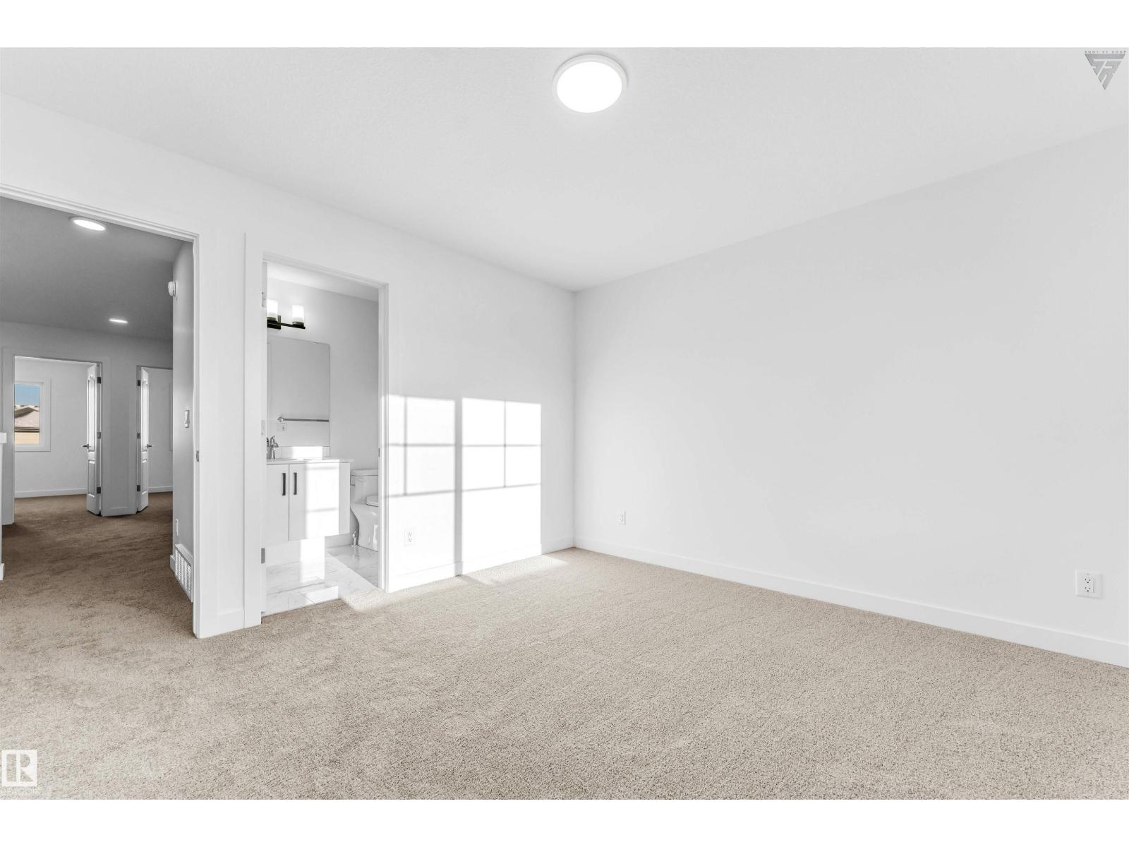 1224 14 AV NW NW - 33