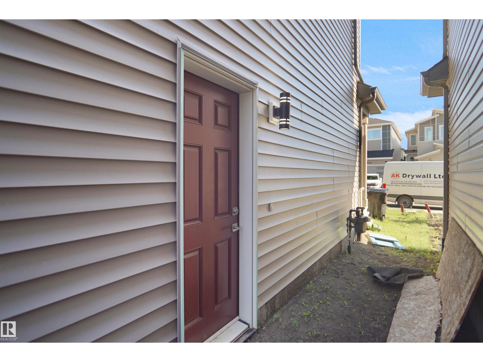 1224 14 AV NW NW - 48