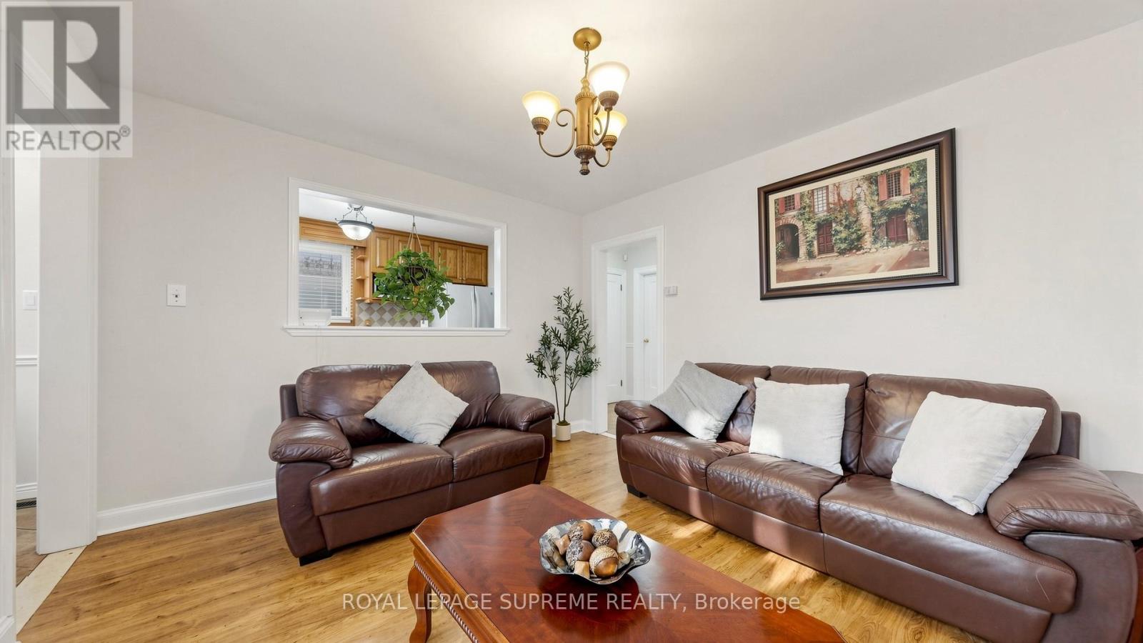 610 MCROBERTS AVENUE - 10