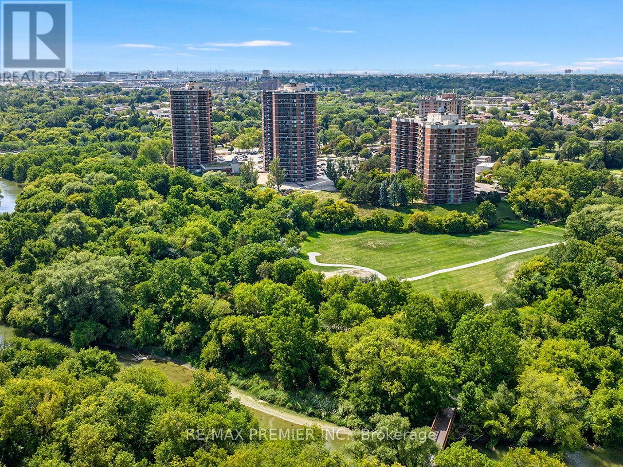 2894 WESTON ROAD - 37