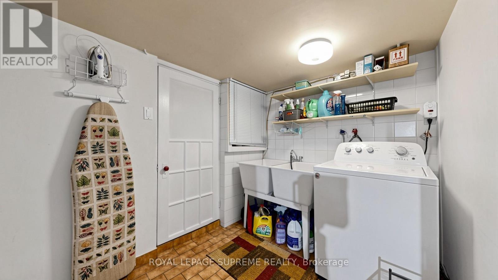 610 MCROBERTS AVENUE - 35