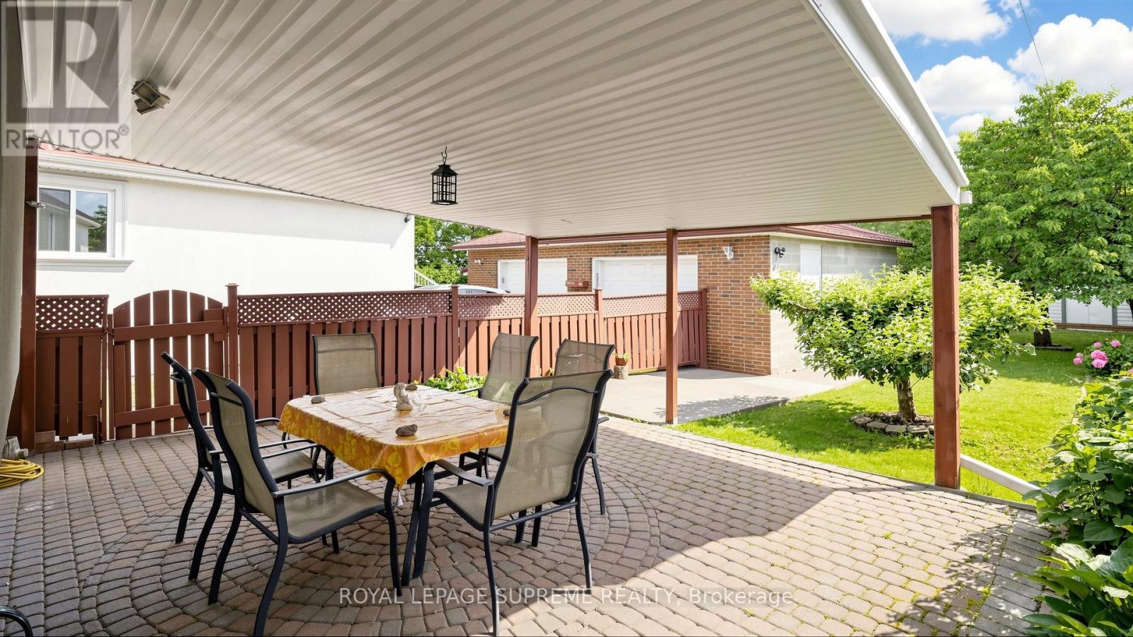 610 MCROBERTS AVENUE - 37