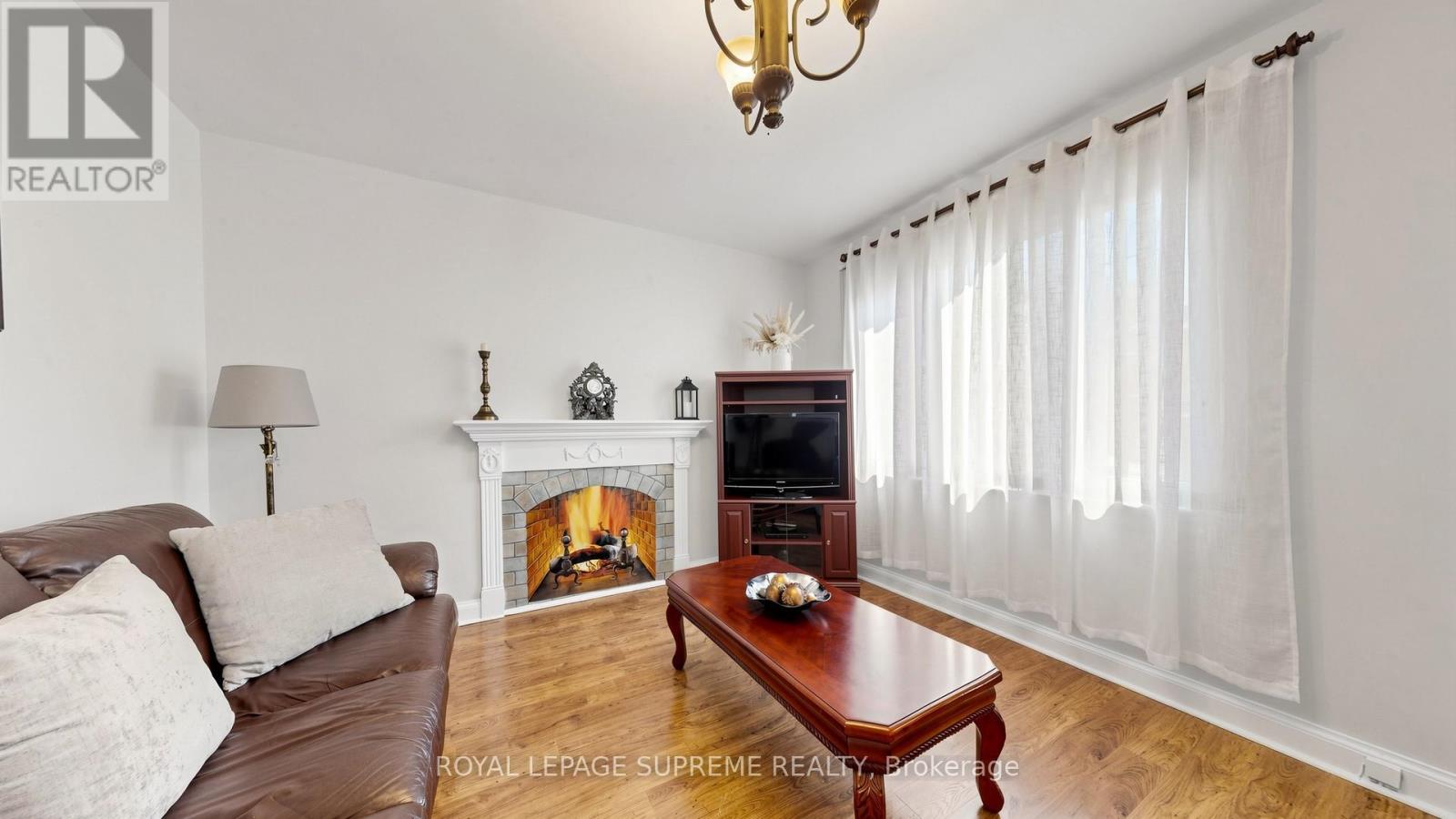 610 MCROBERTS AVENUE - 13