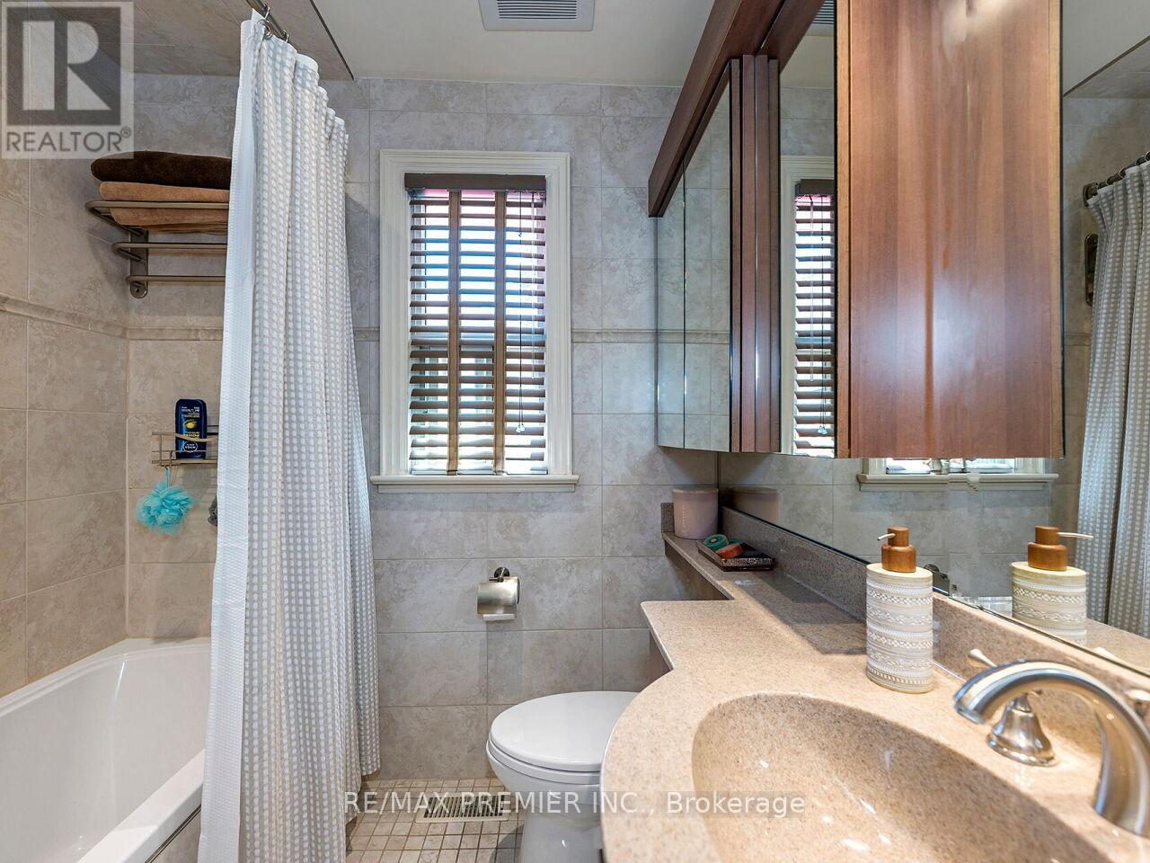 2894 WESTON ROAD - 16