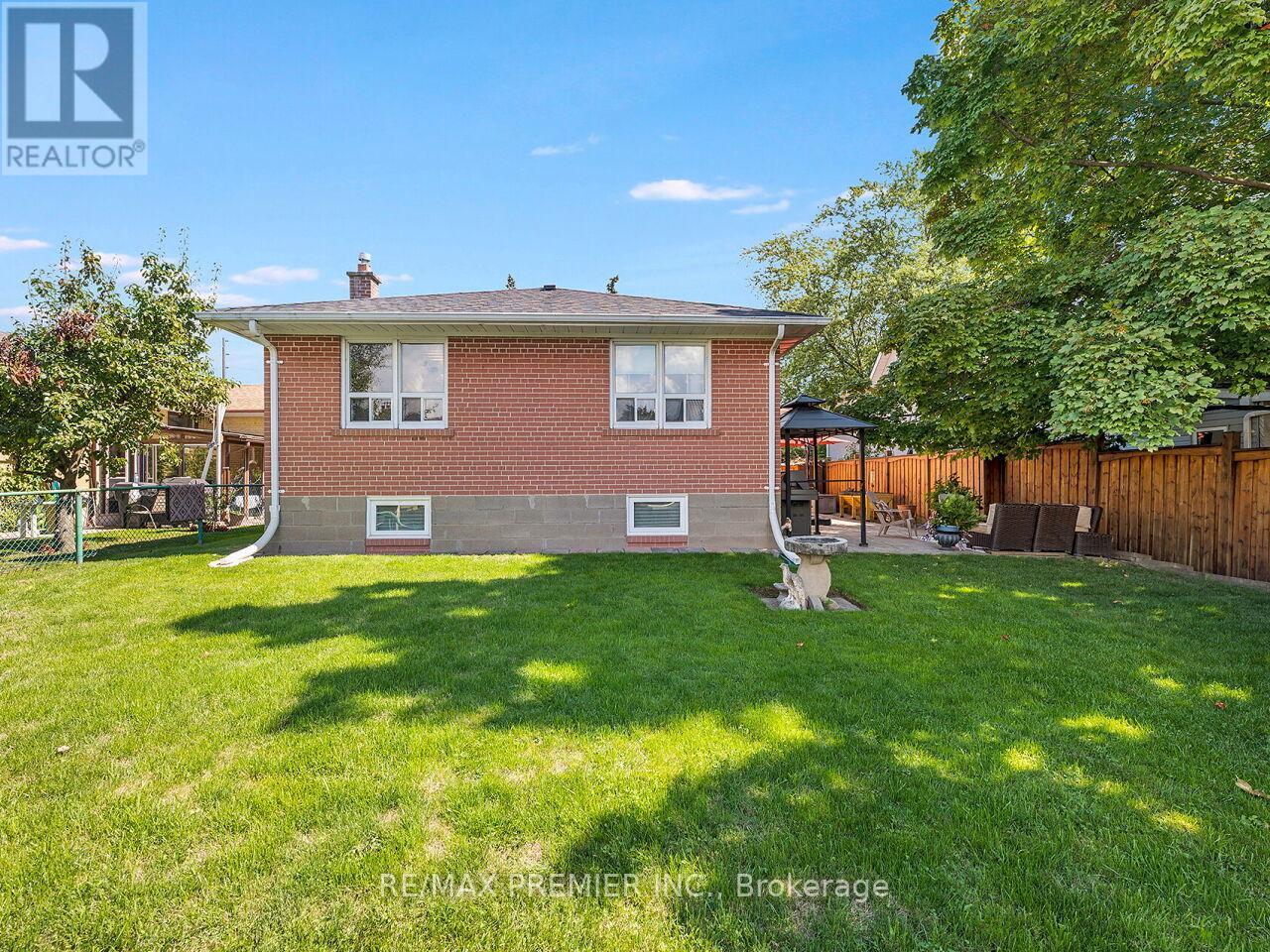 2894 WESTON ROAD - 32