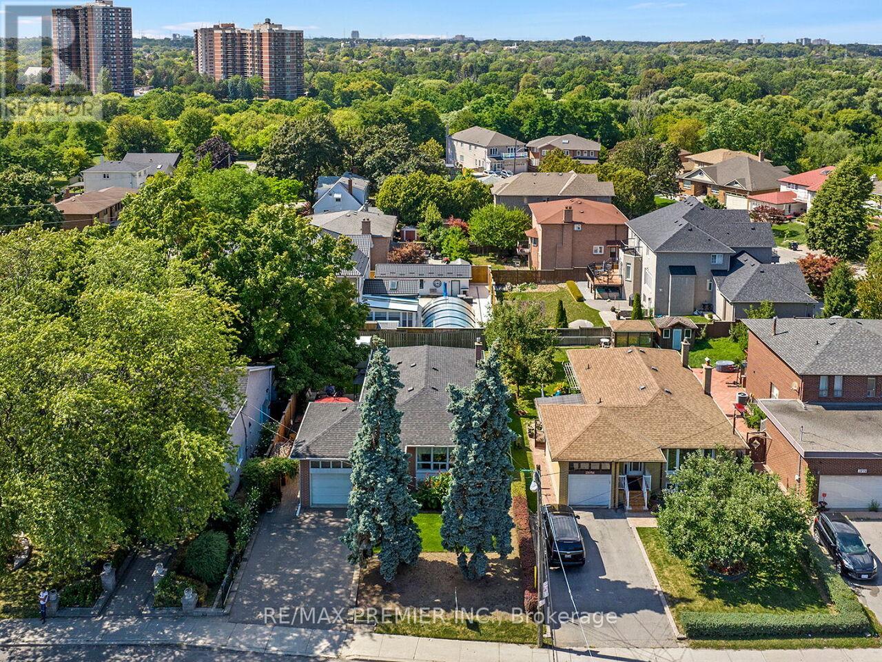2894 WESTON ROAD - 35