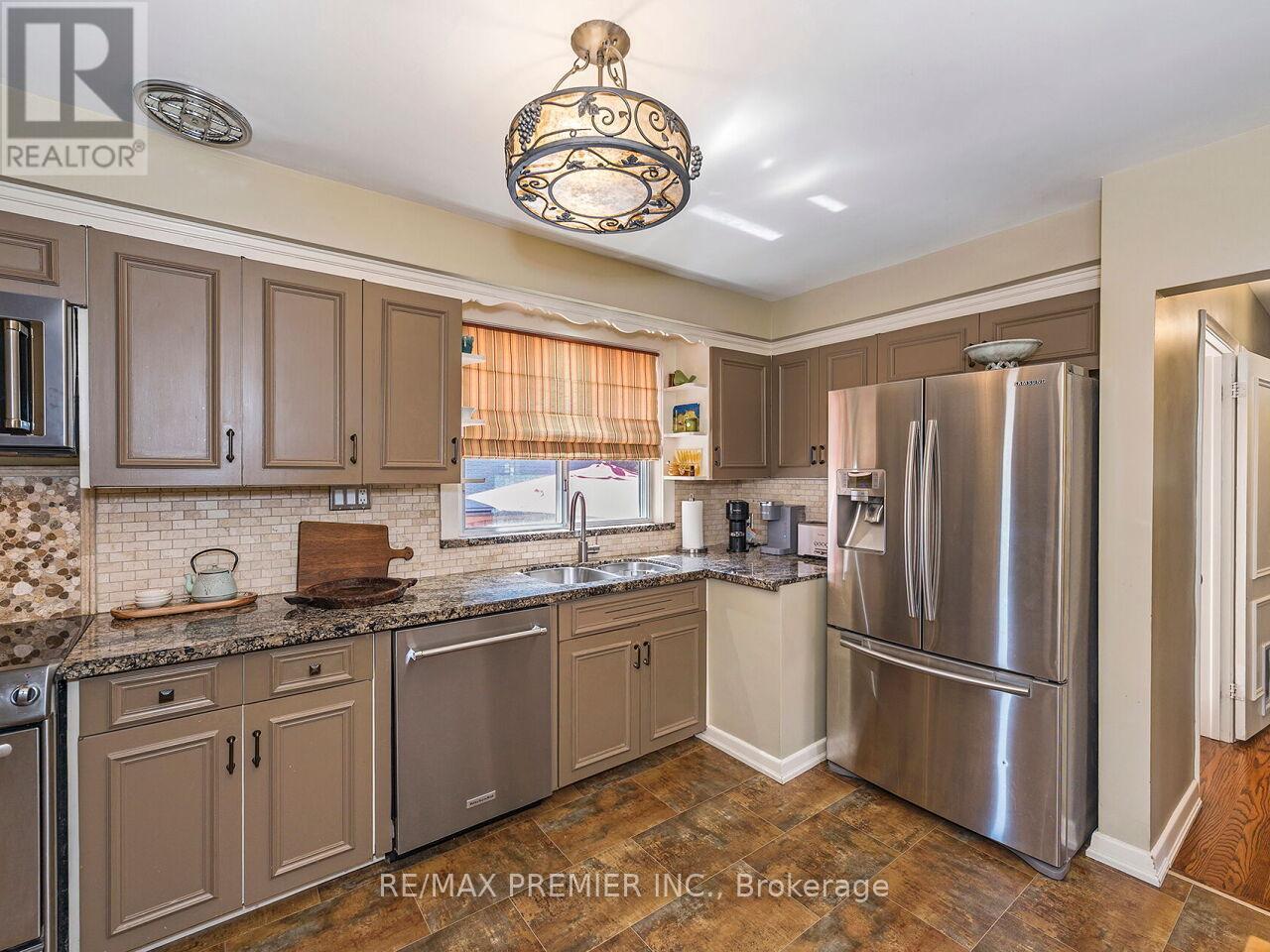 2894 WESTON ROAD - 12