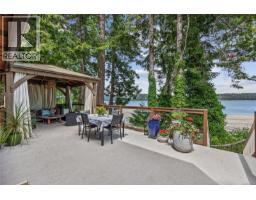 7764 Ships Point Rd, Fanny Bay, BC V0R1W0 Photo 31