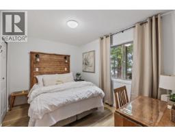 Bedroom - 7764 Ships Point Rd, Fanny Bay, BC V0R1W0 Photo 12