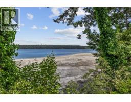 7764 Ships Point Rd, Fanny Bay, BC V0R1W0 Photo 28