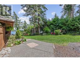 7764 Ships Point Rd, Fanny Bay, BC V0R1W0 Photo 22
