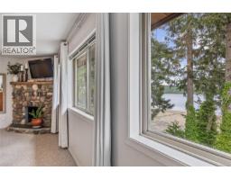 7764 Ships Point Rd, Fanny Bay, BC V0R1W0 Photo 59