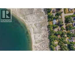 7764 Ships Point Rd, Fanny Bay, BC V0R1W0 Photo 67