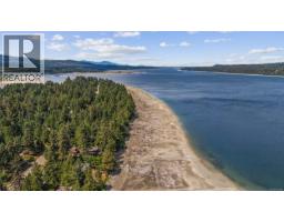 7764 Ships Point Rd, Fanny Bay, BC V0R1W0 Photo 69
