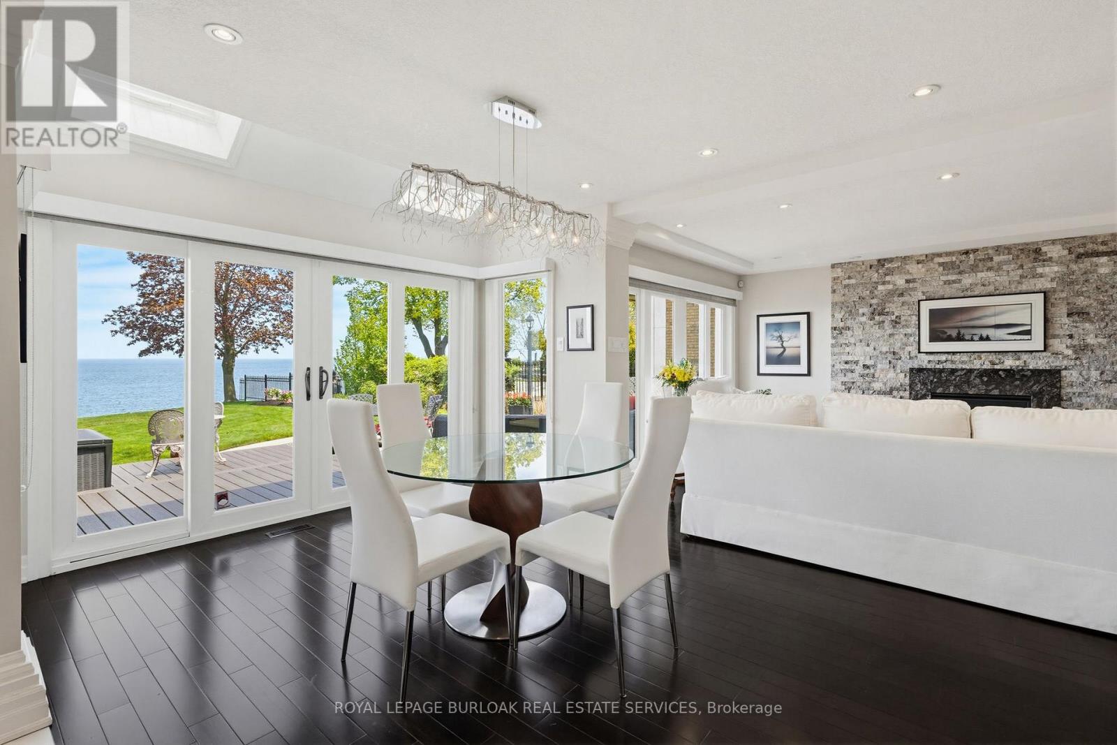 97 LAKEVIEW DRIVE - 19