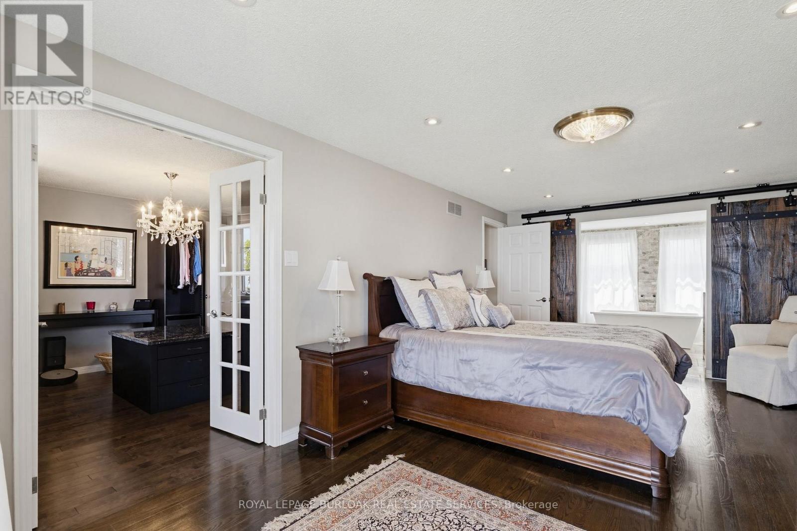 97 LAKEVIEW DRIVE - 26
