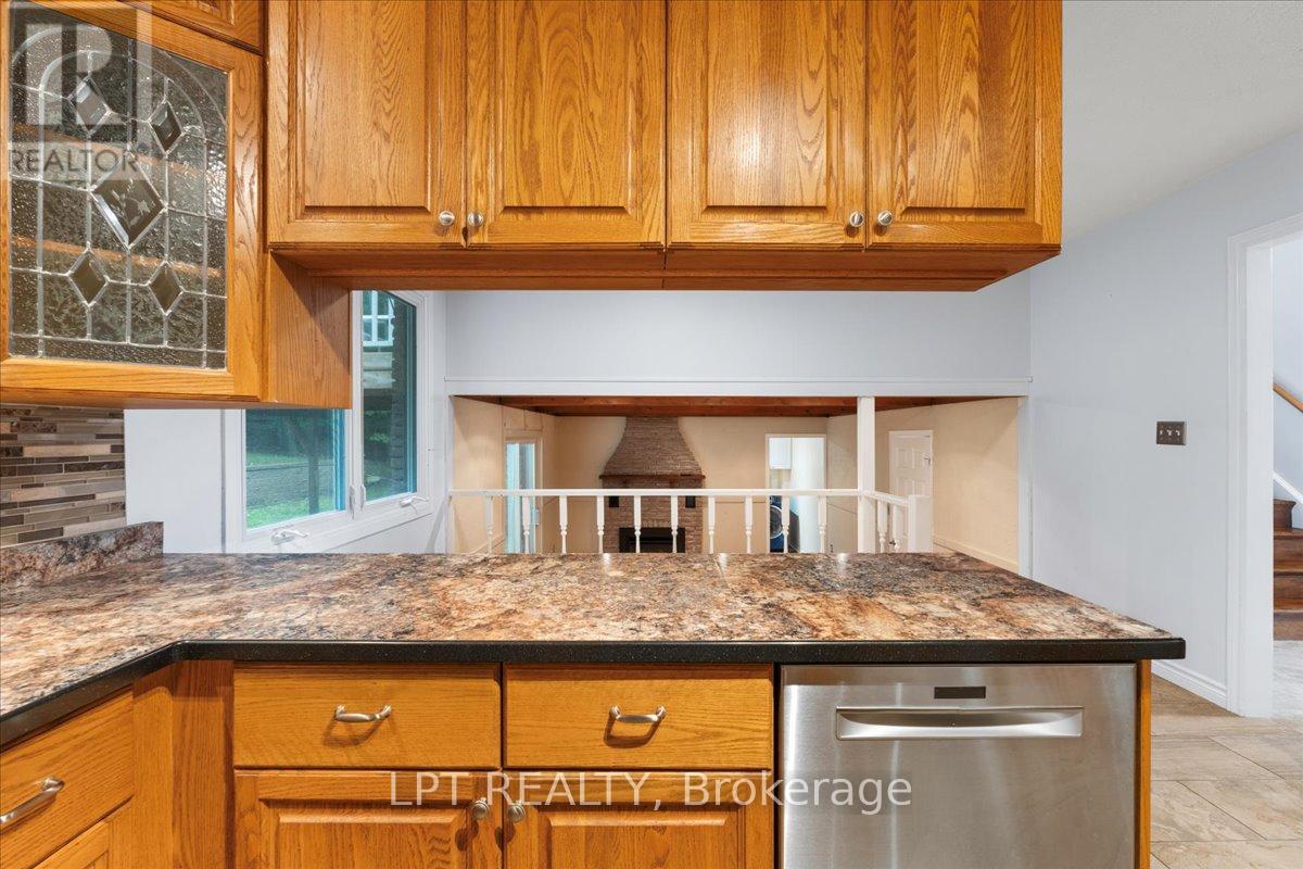 1432 WALLBRIDGE LOYALIST ROAD - 15
