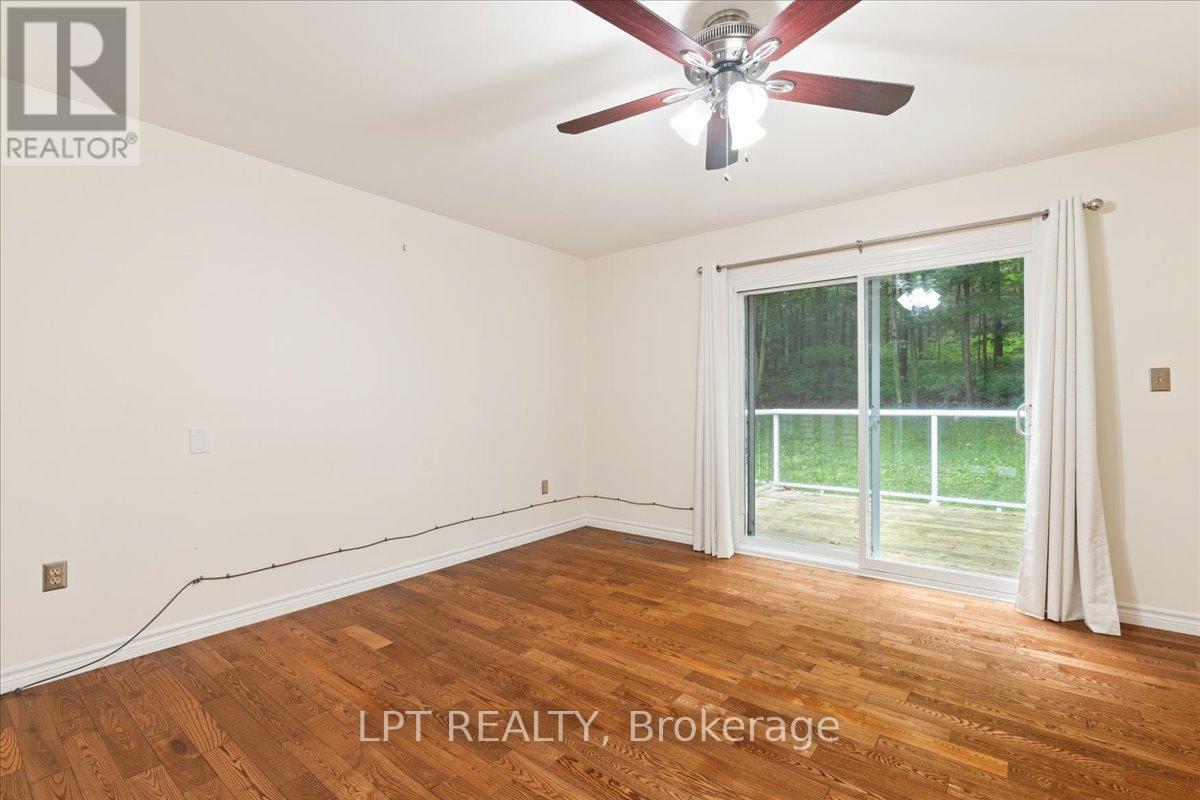 1432 WALLBRIDGE LOYALIST ROAD - 23