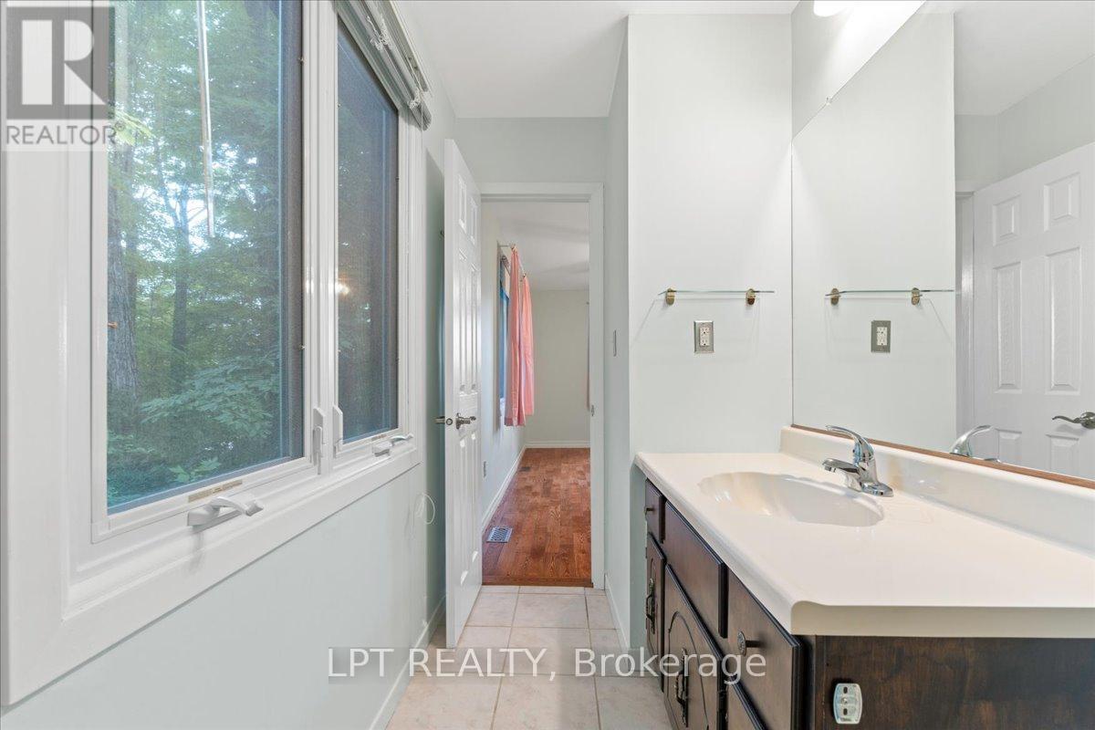 1432 WALLBRIDGE LOYALIST ROAD - 30